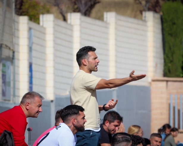 Javi Vilaseca durante un partido de esta temporada (ENCARNI QUESADA)